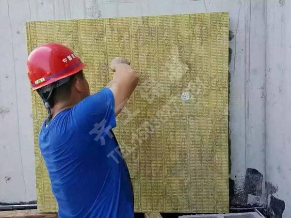 擠塑板是如何實(shí)現(xiàn)保溫效果的？