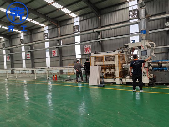 鄭州冷庫保溫板不銹鋼冷庫板的技術(shù)特點(diǎn)知識(shí)