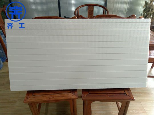 冷庫保溫板可以適用于任何環(huán)境還有涂料 冷庫保溫板可以適用于任何環(huán)境還有涂料